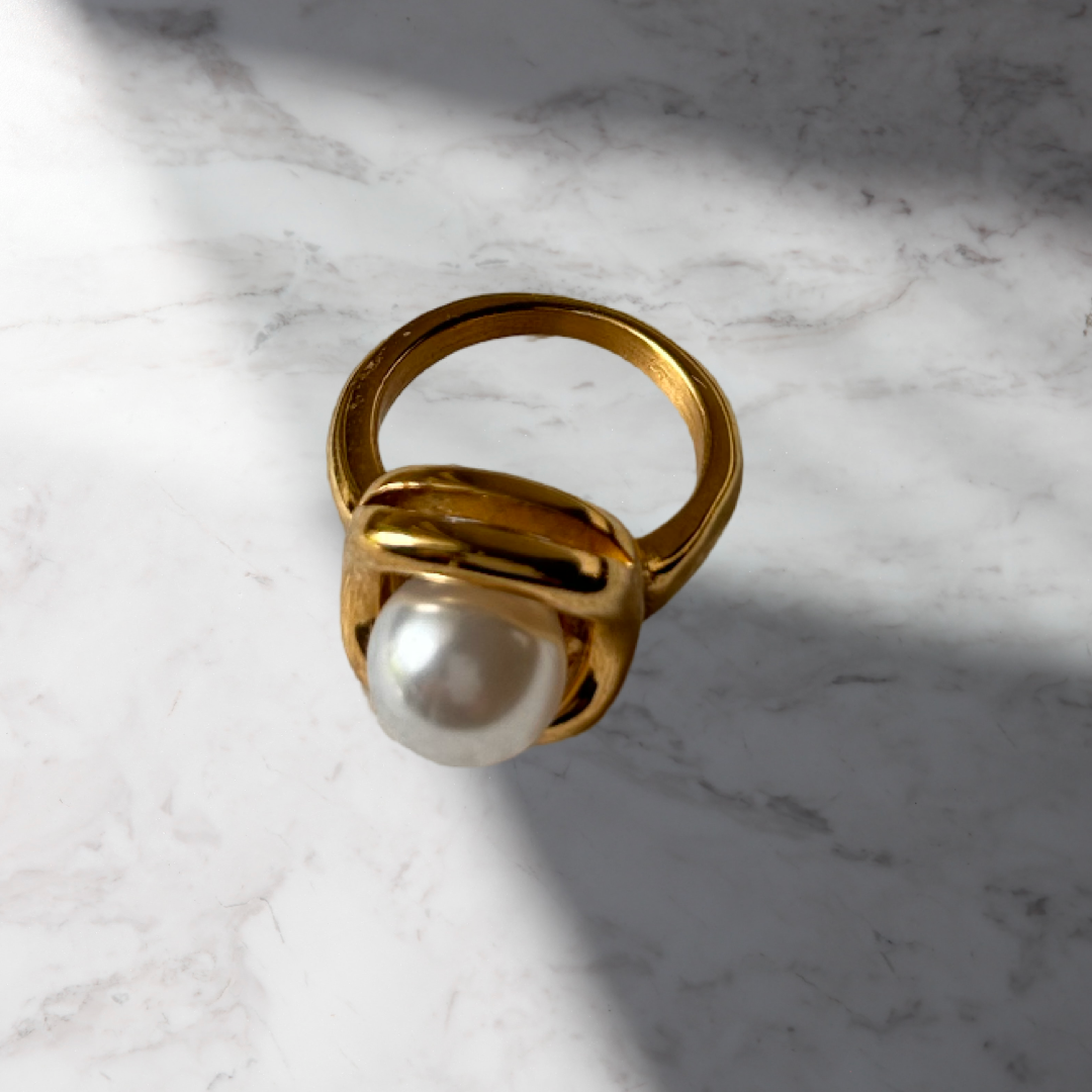 JOLIE RING